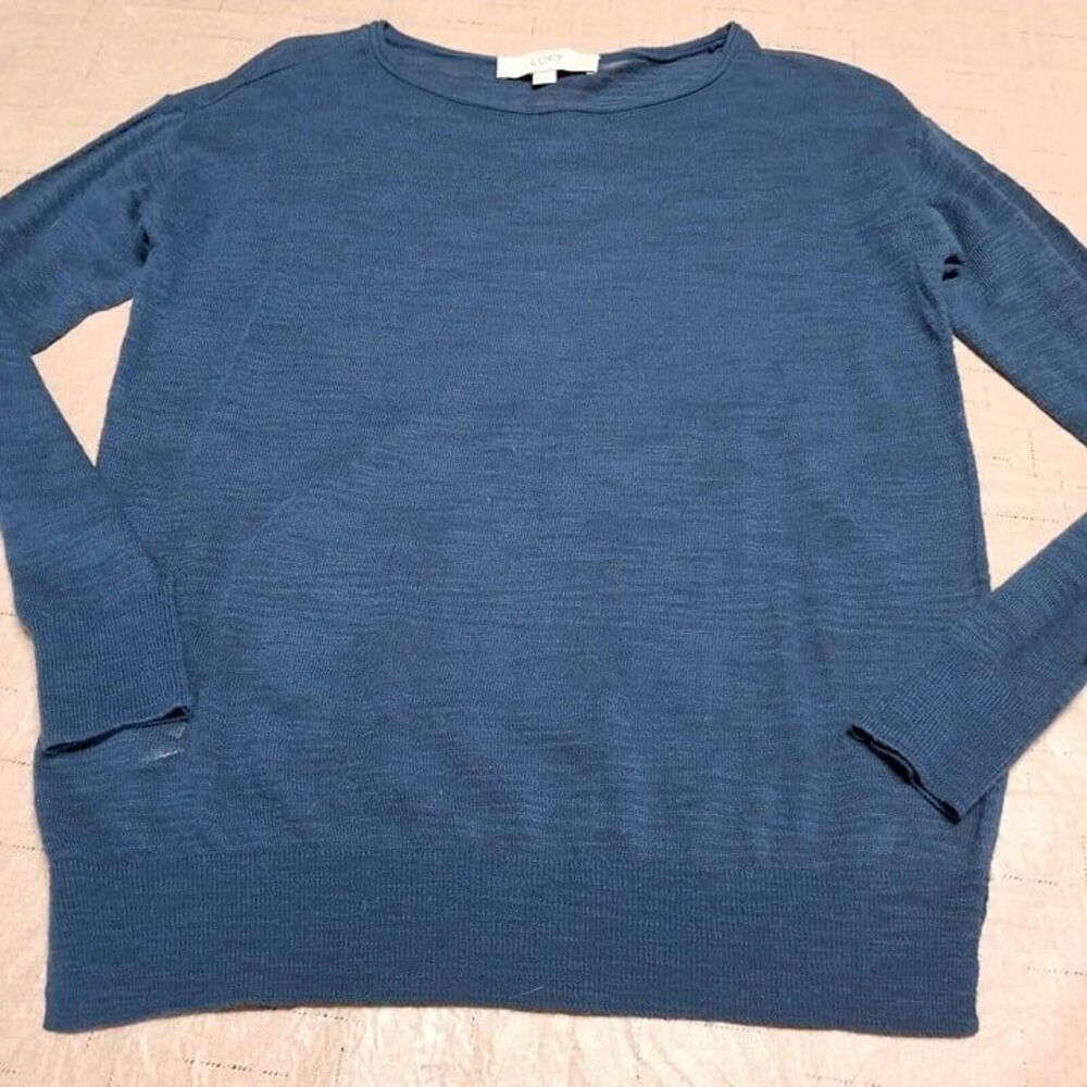 LOFT Sweater XS Blue Lightweight Knit Pullover Long Sleeve Top